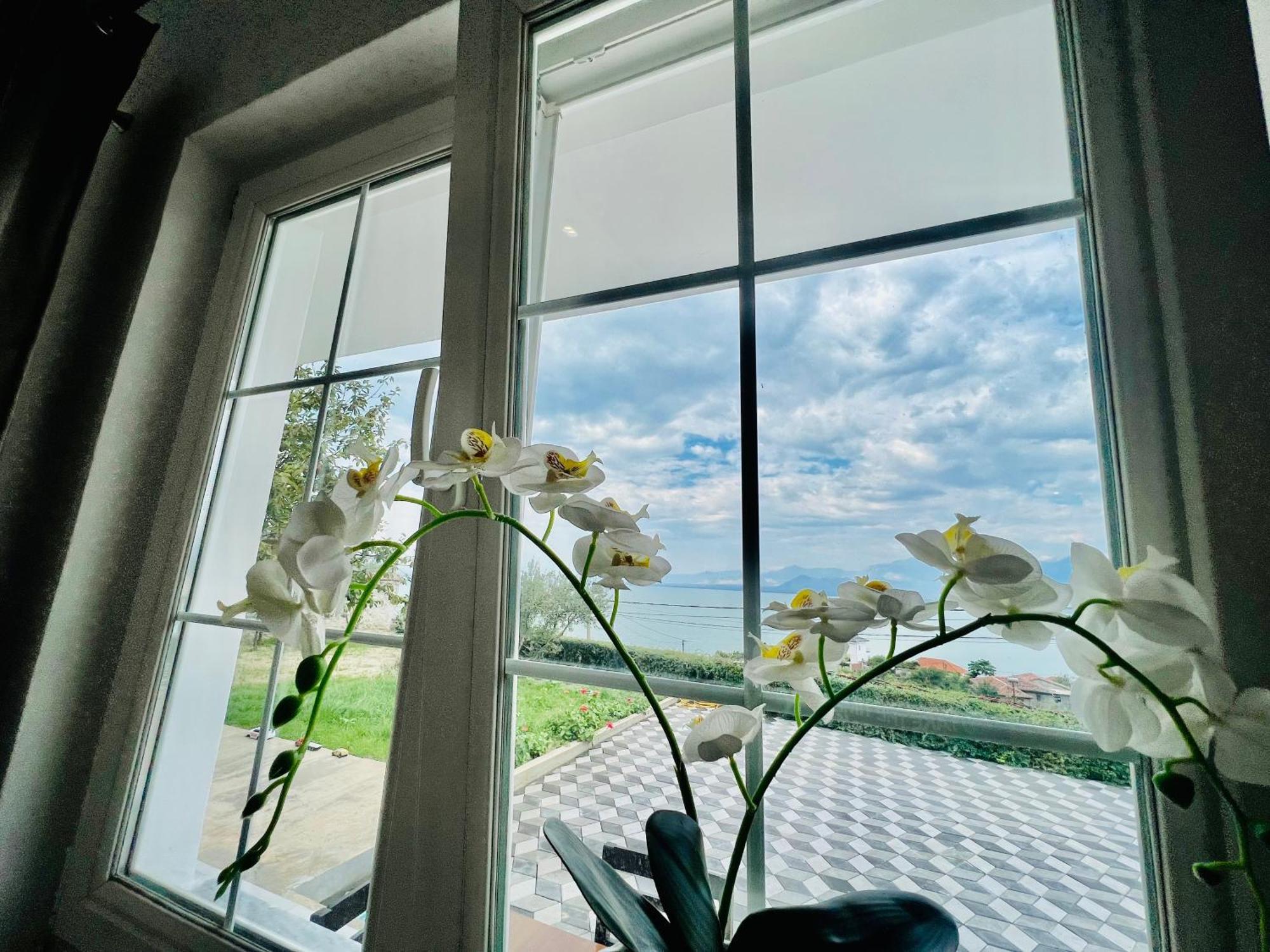 Iart Residence Shiroka ภายนอก รูปภาพ