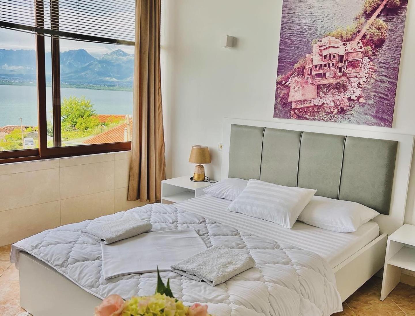 Iart Residence Shiroka ภายนอก รูปภาพ