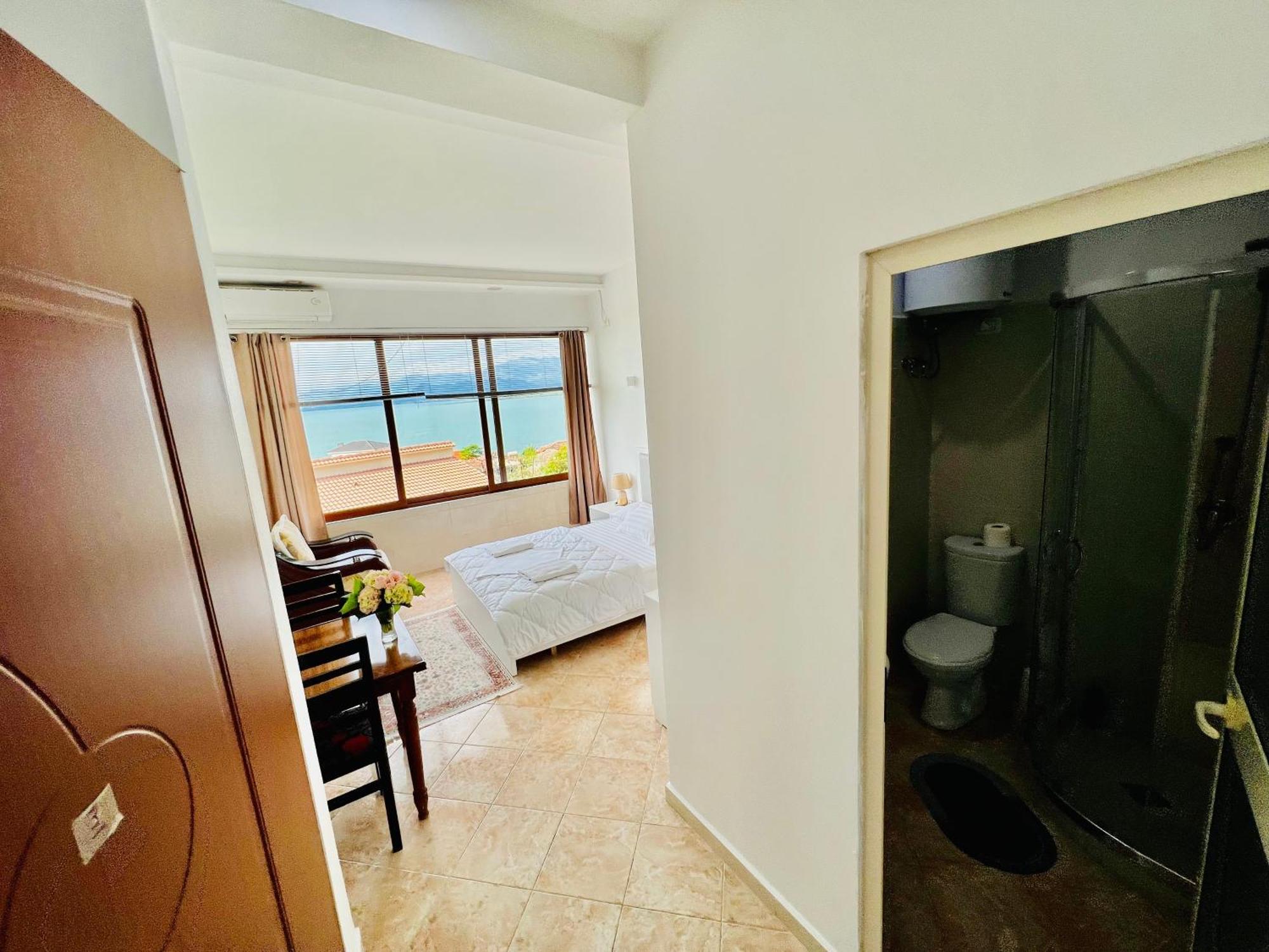 Iart Residence Shiroka ภายนอก รูปภาพ