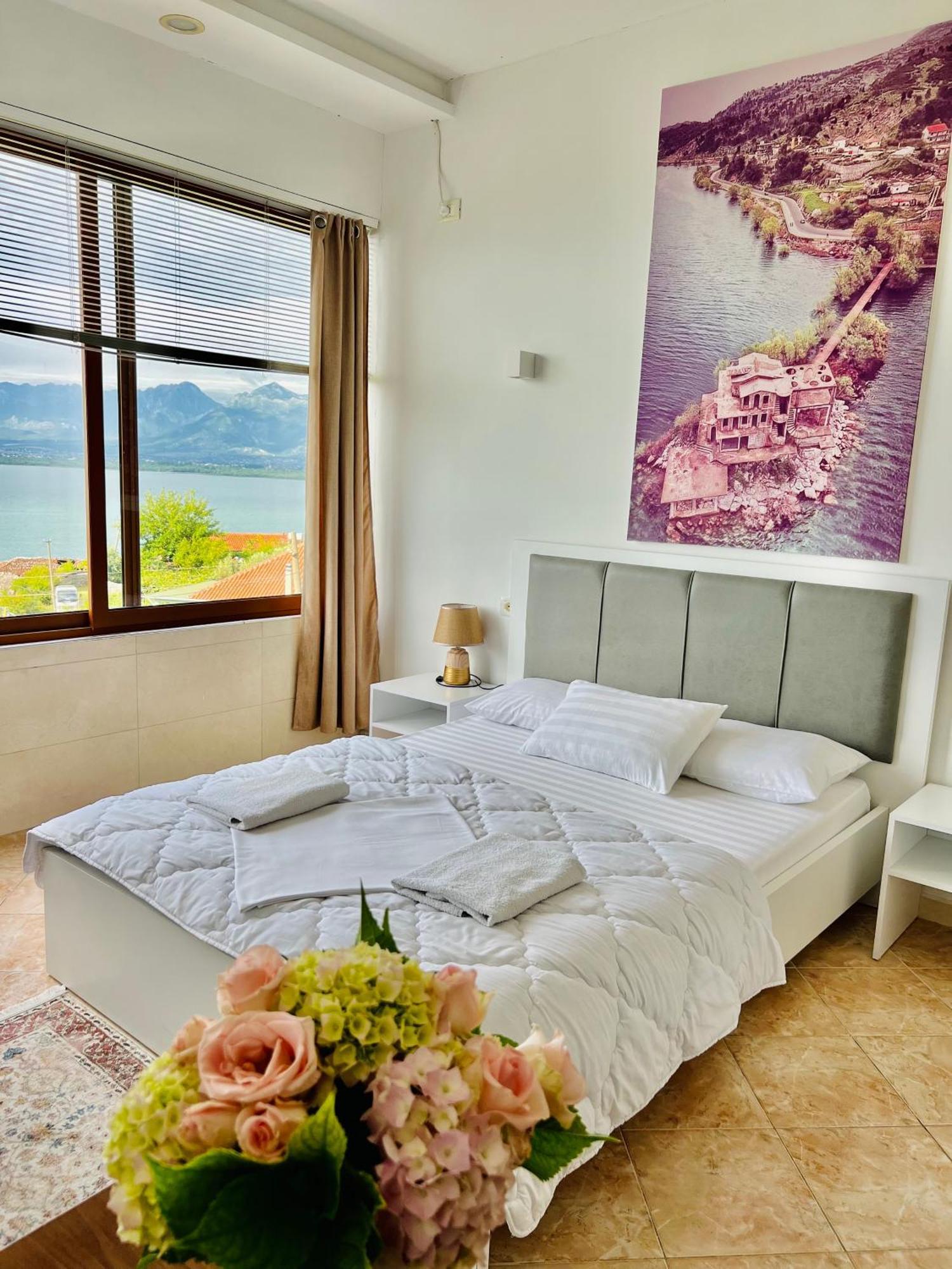 Iart Residence Shiroka ภายนอก รูปภาพ