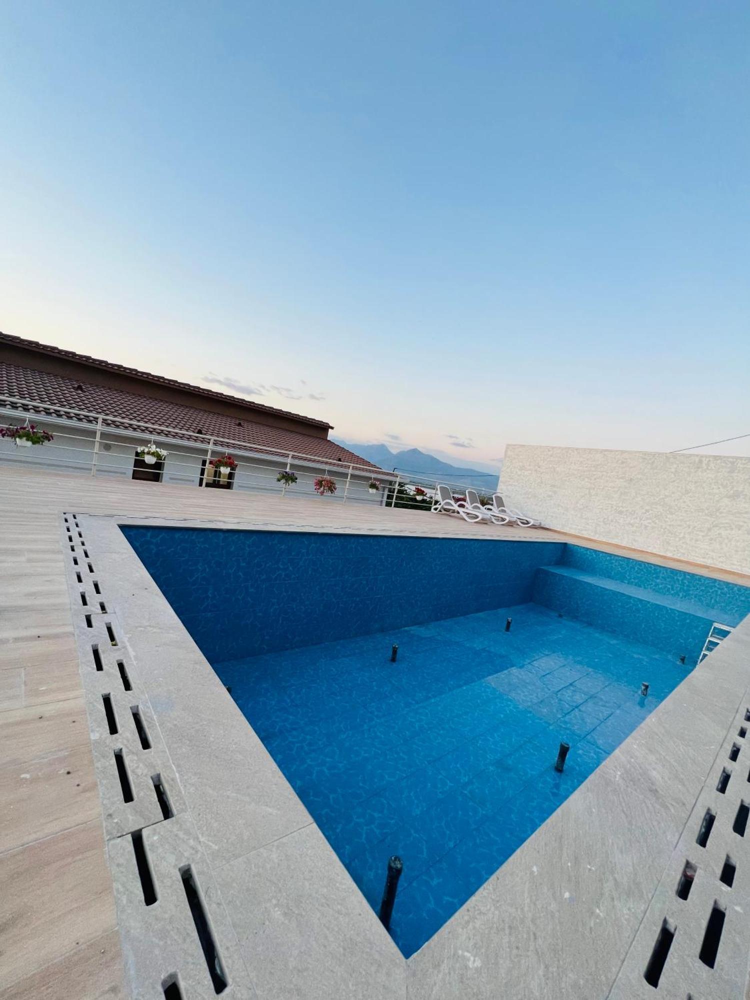 Iart Residence Shiroka ภายนอก รูปภาพ