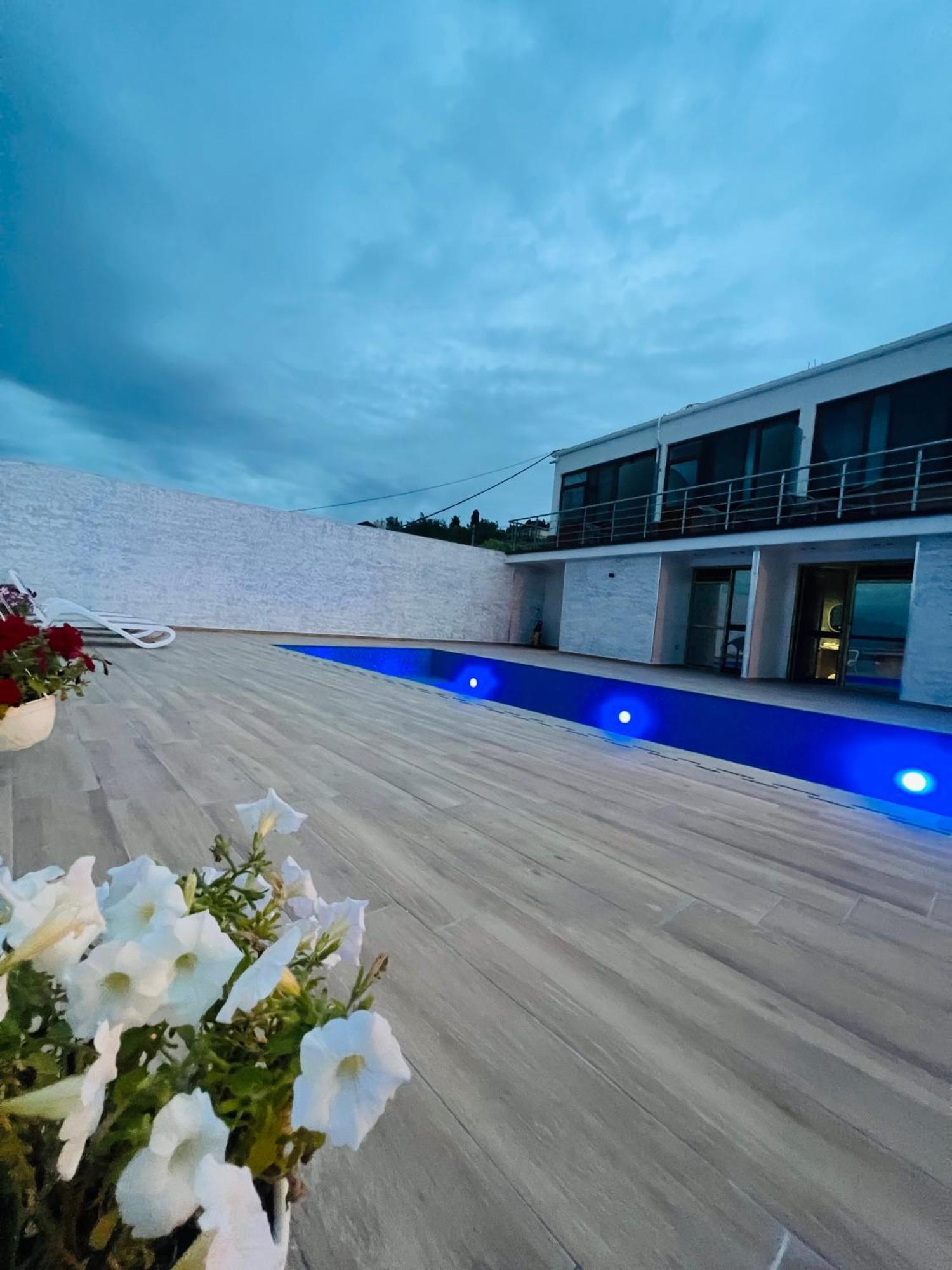 Iart Residence Shiroka ภายนอก รูปภาพ