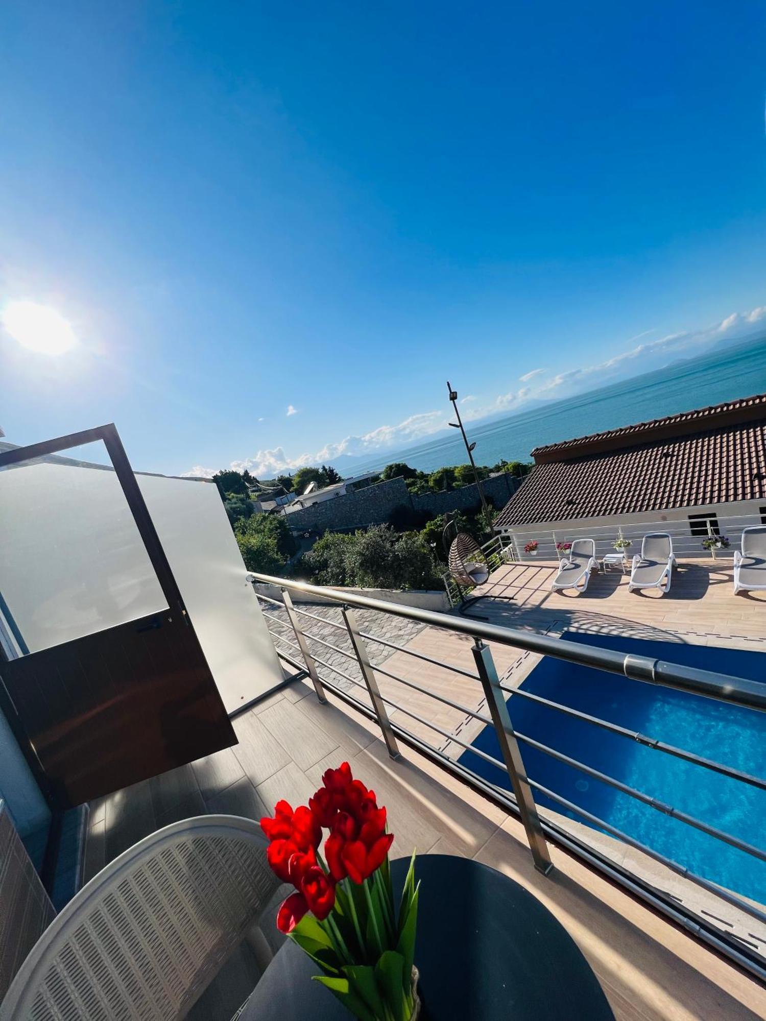 Iart Residence Shiroka ภายนอก รูปภาพ