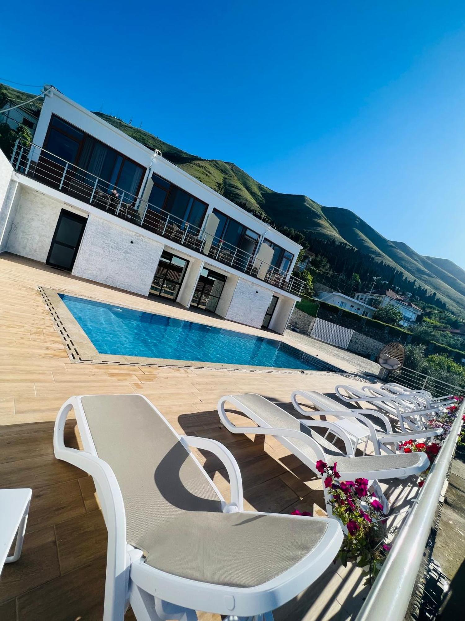 Iart Residence Shiroka ภายนอก รูปภาพ